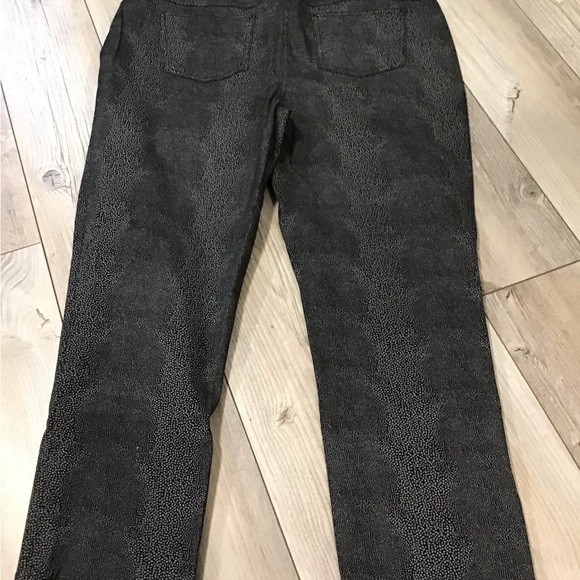 🛍️ CONTRAST Brand Pants NWOT - Picture 4 of 6